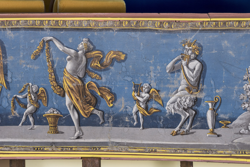 Décor de la galerie du théâtre de Brienon-sur-Armançon (89) © phot. P.-M. Barbe-Richaud, Région Bourgogne-Franche-Comté, Inventaire du patrimoine, 2023