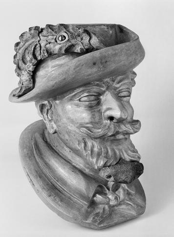 D’Artagnan, modèle de tête de pipe - Saint-Claude (39) © phot. J. Mongreville / Région Bourgogne-Franche-Comté, Inventaire du patrimoine, 2000