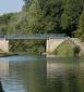 Ancy-le-Franc (89) : pont routier sur le canal de Bourgogne © phot. P.-M. Barbe-Richaud / Région Bourgogne-Franche-Comté, Inventaire du patrimoine, 2012