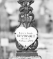 Croix funéraire et plaque en forme de cœur au cimetière de Morez (39) © phot. Y. Sancey, Région Bourgogne-Franche-Comté, Inventaire du patrimoine, 2003