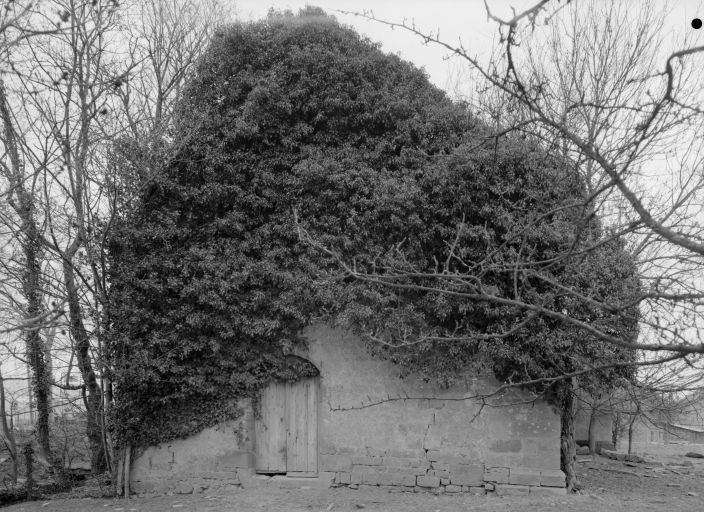 Façade antérieure. © Michel Thierry / Région Bourgogne-Franche-Comté, Inventaire du patrimoine - 1973 Façade antérieure. © Michel Thierry / Région Bourgogne-Franche-Comté, Inventaire du patrimoine - 1973