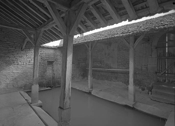  lavoir © Michel Thierry / Région Bourgogne-Franche-Comté, Inventaire du patrimoine - 1974