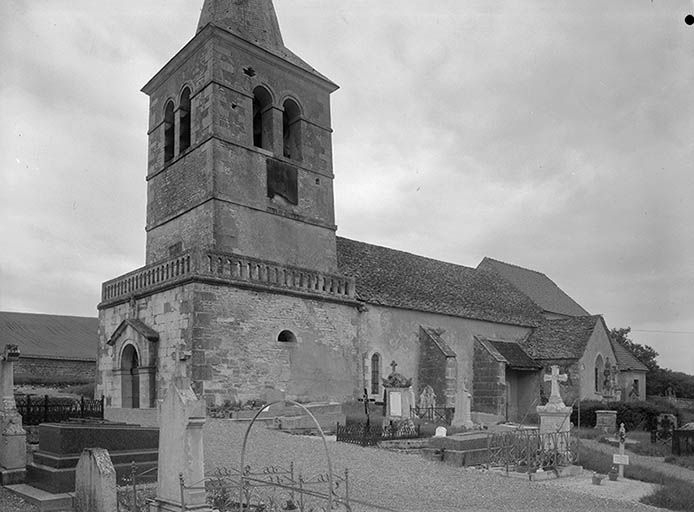  église © Michel Thierry / Région Bourgogne-Franche-Comté, Inventaire du patrimoine - 1974