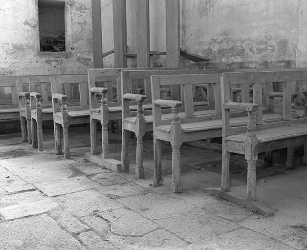 banc de fidèles © Michel Thierry / Région Bourgogne-Franche-Comté, Inventaire du patrimoine - 1974