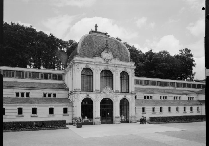 Partie centrale. © Jean-Luc Duthu / Région Bourgogne-Franche-Comté, Inventaire du patrimoine - 1977 Partie centrale. © Jean-Luc Duthu / Région Bourgogne-Franche-Comté, Inventaire du patrimoine - 1977