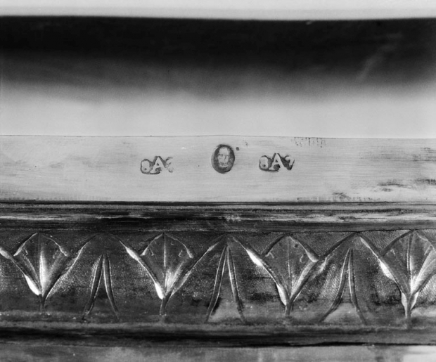 Détail : poinçons. © Jean-Luc Duthu / Région Bourgogne-Franche-Comté, Inventaire du patrimoine - 1978