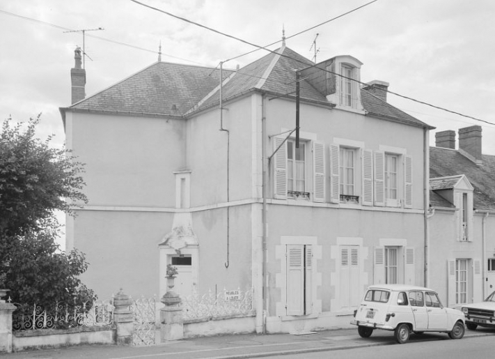 villa © Michel Rosso / Région Bourgogne-Franche-Comté, Inventaire du patrimoine - 1978