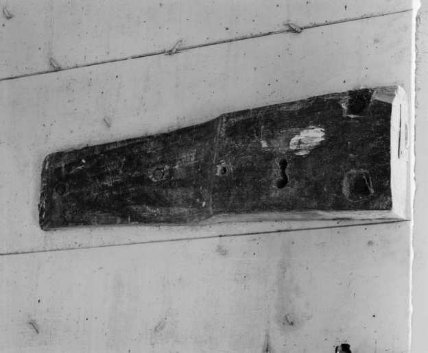 Serrure en bois. © Michel Rosso / Région Bourgogne-Franche-Comté, Inventaire du patrimoine - 1979
