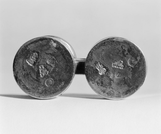 Détail des poinçons. © Michel Thierry / Région Bourgogne-Franche-Comté, Inventaire du patrimoine - 1979