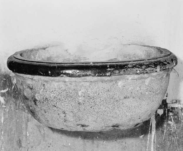 Bénitier. © Jean-Luc Duthu / Région Bourgogne-Franche-Comté, Inventaire du patrimoine - 1979