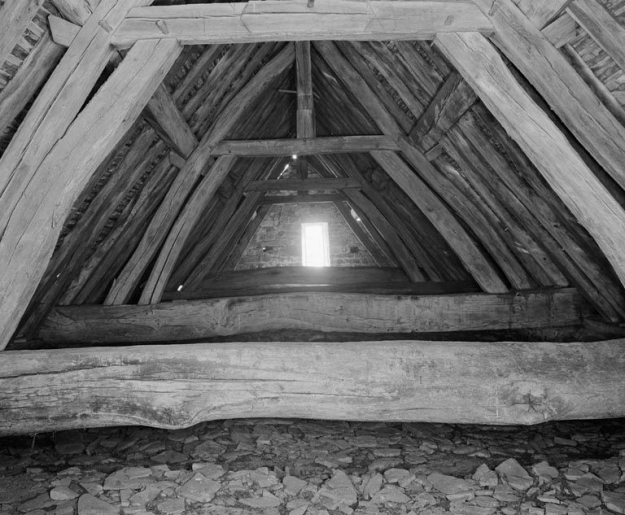 Charpente de la nef, vue d'ensemble depuis le choeur. © Michel Thierry / Région Bourgogne-Franche-Comté, Inventaire du patrimoine - 1979