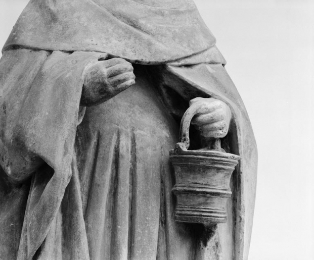 Détail des mains. © Jean-Luc Duthu / Région Bourgogne-Franche-Comté, Inventaire du patrimoine - 1979