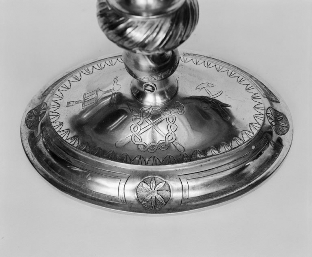 Détail du pied. © Michel Rosso / Région Bourgogne-Franche-Comté, Inventaire du patrimoine - 1979