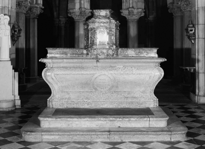 Vue de face. © Michel Rosso / Région Bourgogne-Franche-Comté, Inventaire du patrimoine - 1979