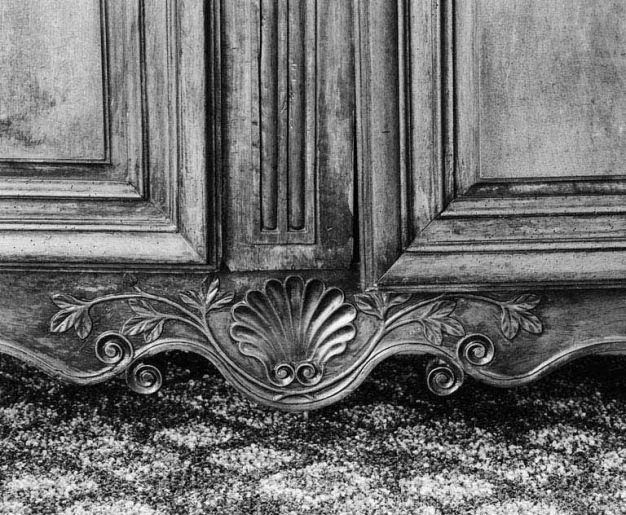 Détail : décor de la traverse inférieure. © Michel Rosso / Région Bourgogne-Franche-Comté, Inventaire du patrimoine - 1979