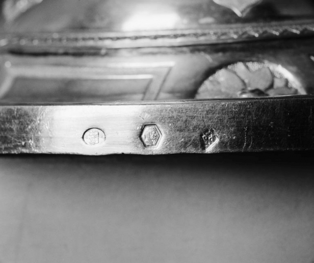 Détail des poinçons. © Jean-Luc Duthu / Région Bourgogne-Franche-Comté, Inventaire du patrimoine - 1980