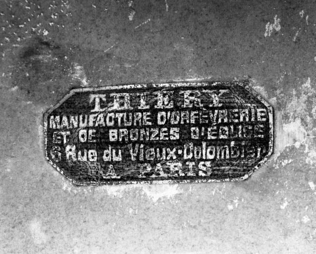 Détail de l'inscription (étiquette collée dans l'écrin) © Michel Thierry / Région Bourgogne-Franche-Comté, Inventaire du patrimoine - 1985