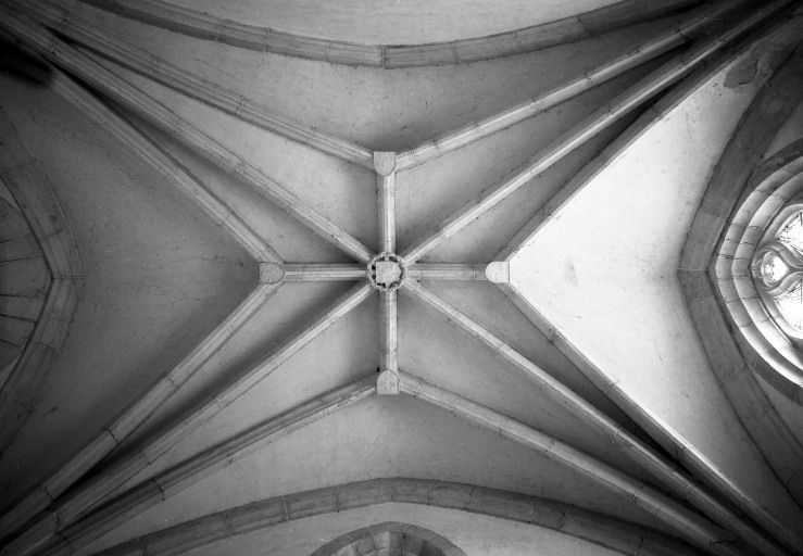 Voûte de la chapelle seigneuriale © Michel Thierry / Région Bourgogne-Franche-Comté, Inventaire du patrimoine - 1985