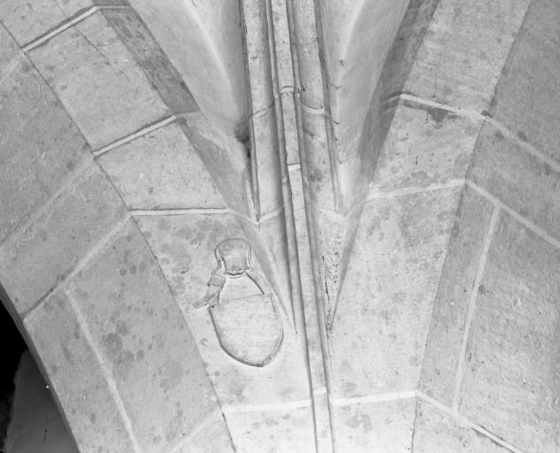 Travée sous clocher, angle postérieur gauche de la voûte © Jean-Luc Duthu / Région Bourgogne-Franche-Comté, Inventaire du patrimoine - 1985