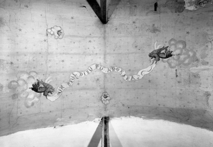 Nef, décor peint sur papier de la fausse voûte à l'aplomb de la tribune © Michel Thierry / Région Bourgogne-Franche-Comté, Inventaire du patrimoine - 1985