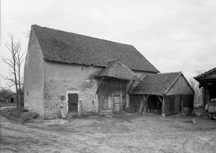Ferme (cada. 1981, sect. A1, parc. 367). © Michel Rosso / Région Bourgogne-Franche-Comté, Inventaire du patrimoine - 1986
