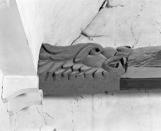 Charpente de la nef, détail du 5e entrait © Michel Thierry / Région Bourgogne-Franche-Comté, Inventaire du patrimoine - 1986