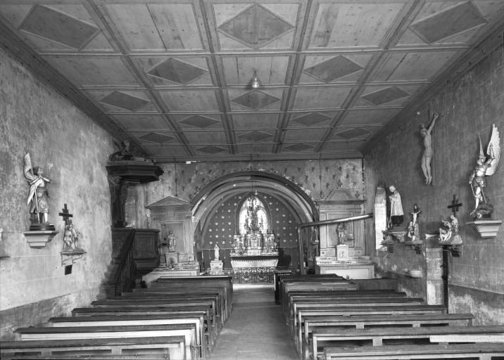 Vue intérieure prise de l'entrée © Jean-Luc Duthu / Région Bourgogne-Franche-Comté, Inventaire du patrimoine - 1986