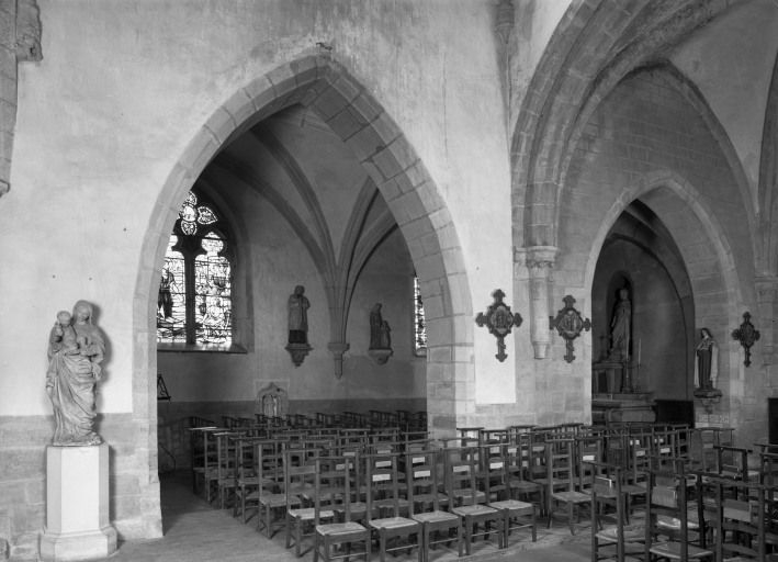 Chapelle à gauche du choeur © Michel Thierry / Région Bourgogne-Franche-Comté, Inventaire du patrimoine - 1986