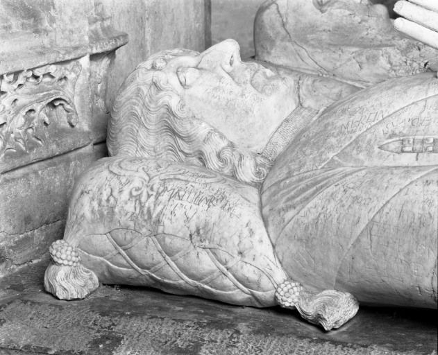 Détail de la tête de Jean de Longvy. © Jean-Luc Duthu / Région Bourgogne-Franche-Comté, Inventaire du patrimoine - 1987