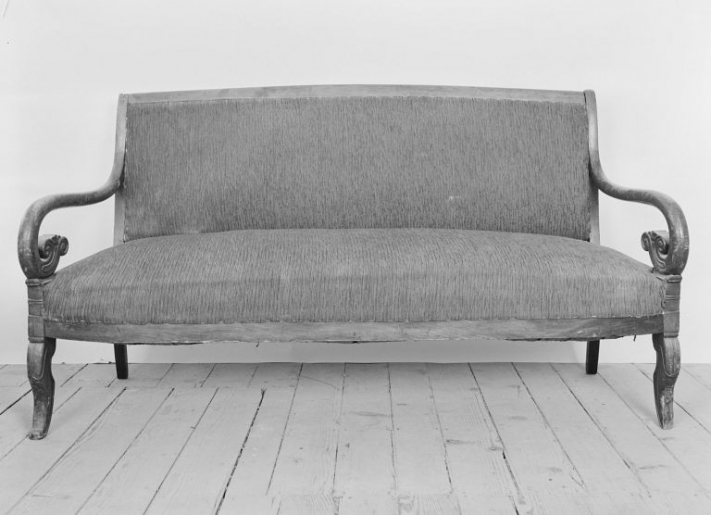 canapé © Jean-Luc Duthu / Région Bourgogne-Franche-Comté, Inventaire du patrimoine - 1988