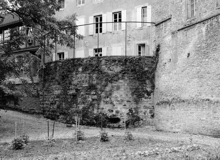  château © Michel Rosso / Région Bourgogne-Franche-Comté, Inventaire du patrimoine - 1988