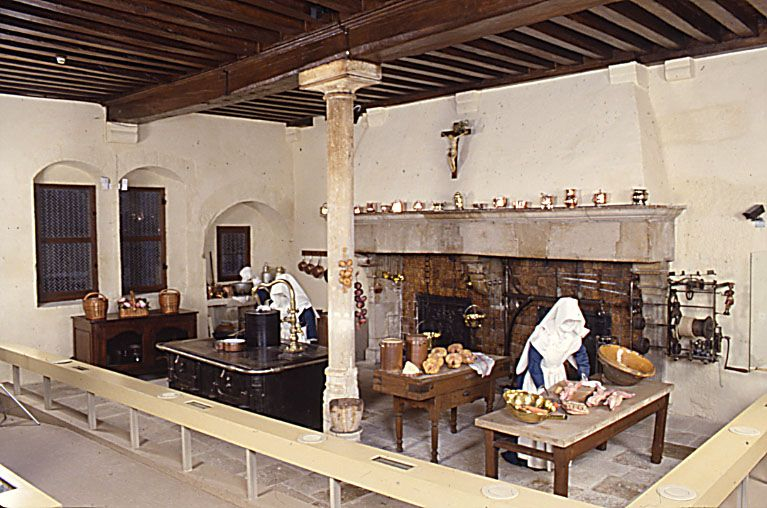 Cuisine : vue d'ensemble. © Jean-Luc Duthu / Région Bourgogne-Franche-Comté, Inventaire du patrimoine - 1989