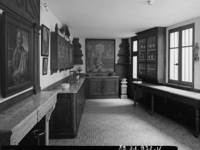 Extension du laboratoire (1820) : vue d'ensemble. © Michel Rosso / Région Bourgogne-Franche-Comté, Inventaire du patrimoine - 1989