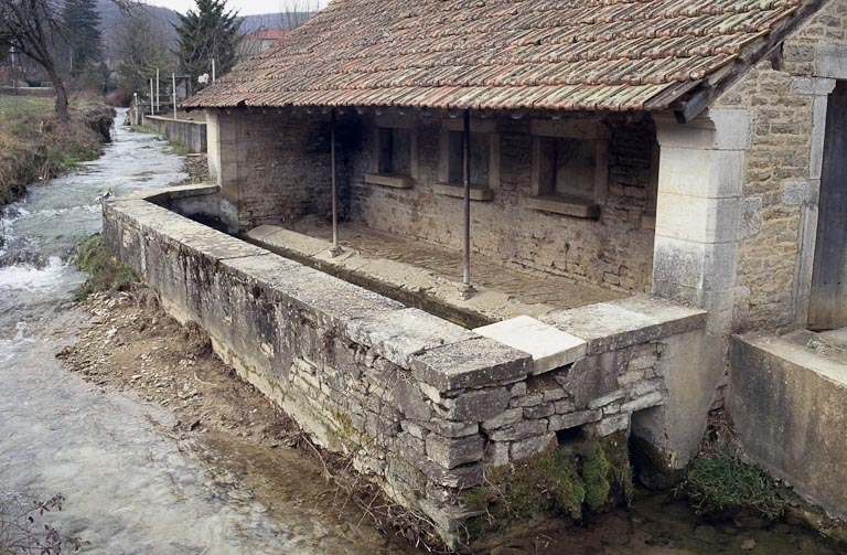  lavoir © Jacques Druart / Région Bourgogne-Franche-Comté, Inventaire du patrimoine - 1990