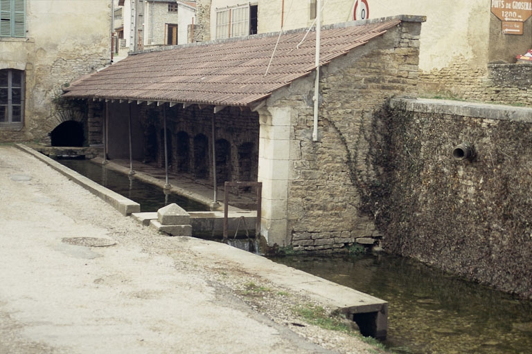  lavoir © Jacques Druart / Région Bourgogne-Franche-Comté, Inventaire du patrimoine - 1990