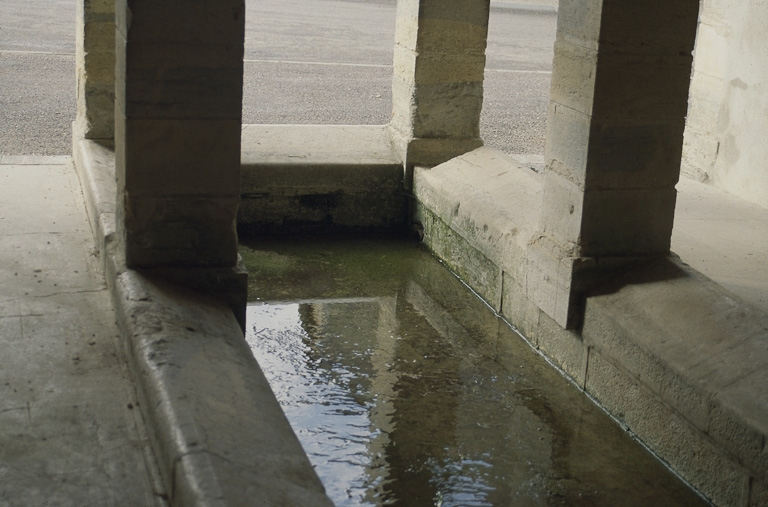  lavoir © Jacques Druart / Région Bourgogne-Franche-Comté, Inventaire du patrimoine - 1990