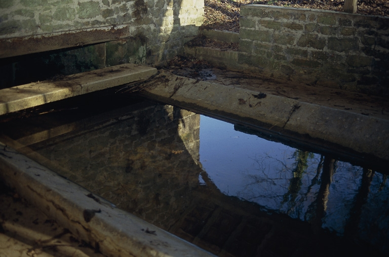  lavoir © Jacques Druart / Région Bourgogne-Franche-Comté, Inventaire du patrimoine - 1990
