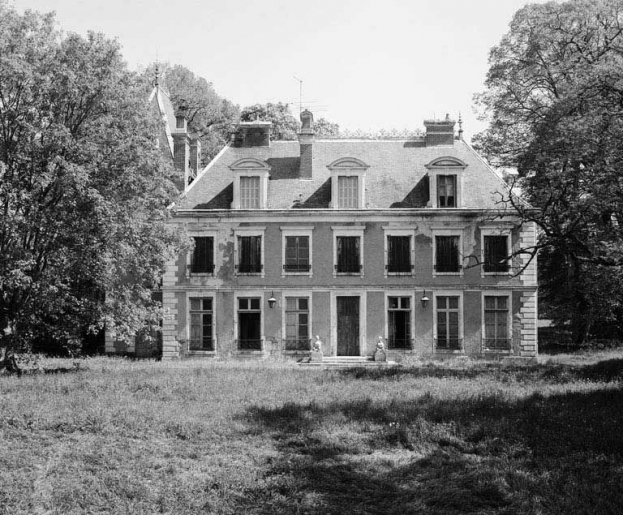 Façade postérieure. © non renseigné / Région Bourgogne-Franche-Comté, Inventaire du patrimoine - 1990