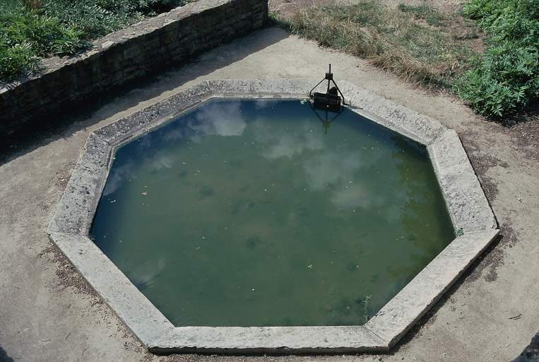  lavoir © Jacques Druart / Région Bourgogne-Franche-Comté, Inventaire du patrimoine - 1993