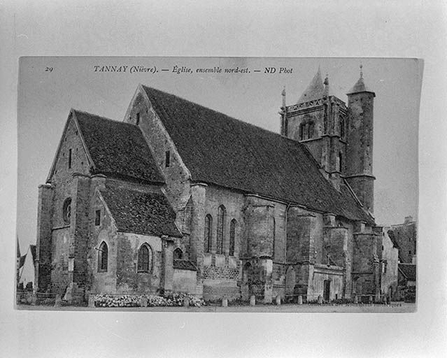 Elévation gauche et chevet. Carte postale ancienne datée 1910 (date manuscrite). © Jean-Luc Duthu / Région Bourgogne-Franche-Comté, Inventaire du patrimoine - 1995