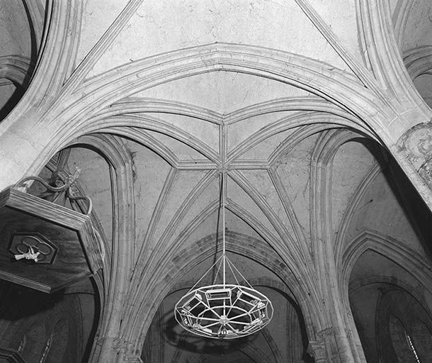 Nef, vaisseau central, 3e travée : voûte. © Jean-Luc Duthu / Région Bourgogne-Franche-Comté, Inventaire du patrimoine - 1995