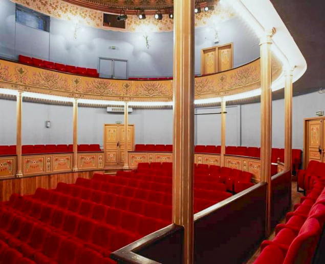 théâtre © Michel Rosso / Région Bourgogne-Franche-Comté, Inventaire du patrimoine - 1996