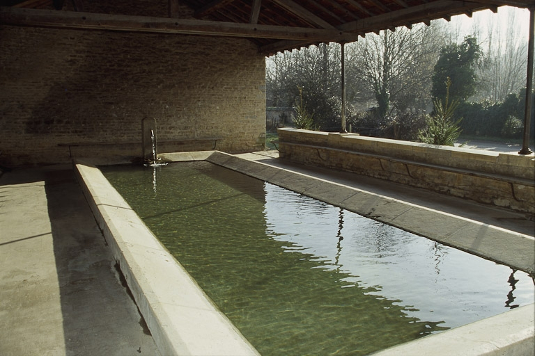  lavoir © Jacques Druart / Région Bourgogne-Franche-Comté, Inventaire du patrimoine - 1996