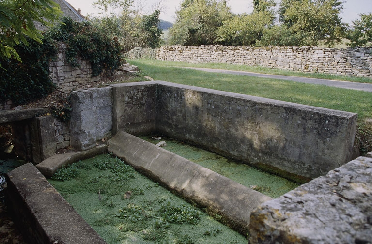 lavoir © Jacques Druart / Région Bourgogne-Franche-Comté, Inventaire du patrimoine - 1996