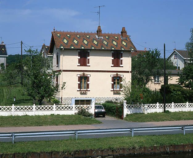  © Jean-Luc Duthu / Région Bourgogne-Franche-Comté, Inventaire du patrimoine - 1997