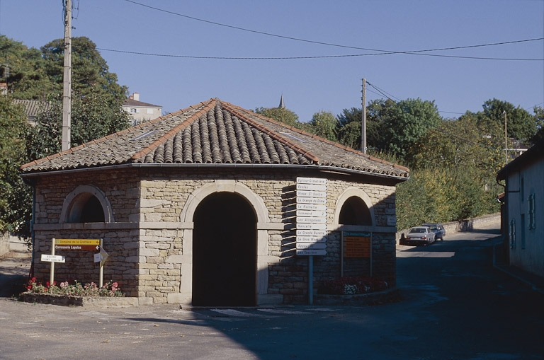  lavoir © Jacques Druart / Région Bourgogne-Franche-Comté, Inventaire du patrimoine - 1997