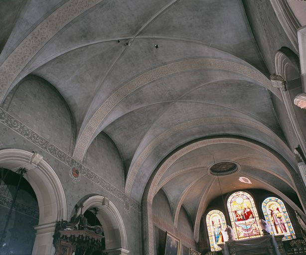 Voûtes du vaisseau central de la nef et du choeur. © Michel Rosso / Région Bourgogne-Franche-Comté, Inventaire du patrimoine - 1998