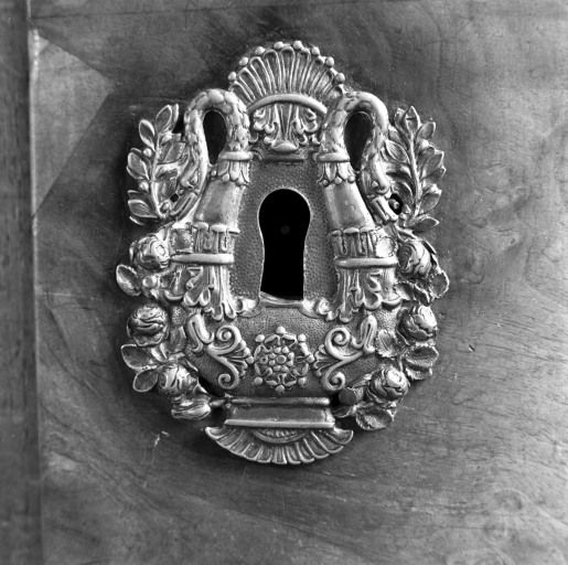 Détail : entrée de serrure. © Bruno François / Région Bourgogne-Franche-Comté, Inventaire du patrimoine - 1998