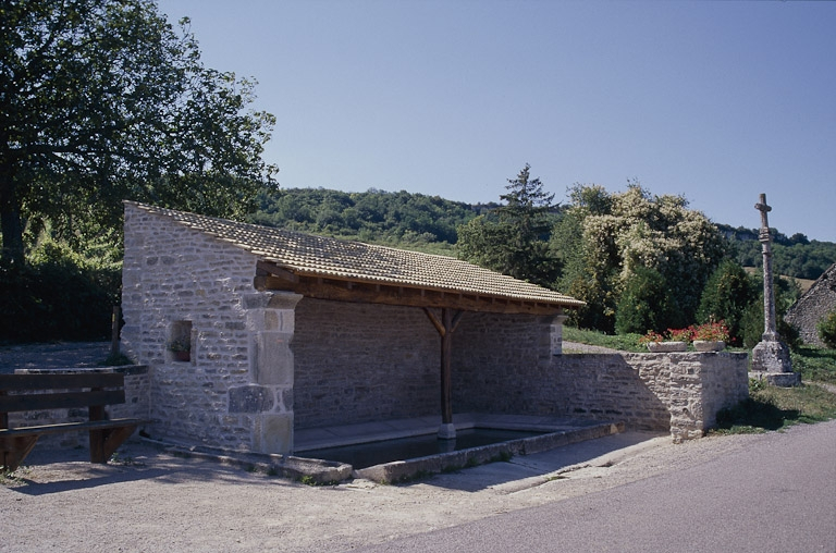 Vue extérieure. © Jacques Druart / Région Bourgogne-Franche-Comté, Inventaire du patrimoine - 1998