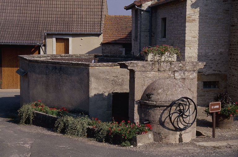  lavoir © Jacques Druart / Région Bourgogne-Franche-Comté, Inventaire du patrimoine - 1998